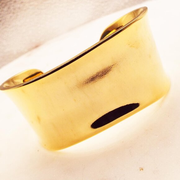 ALEX MIKA "ALEXIS" SHAPED & WAVY 14K GOLDPLATED STAINLESS CUFF BRACELET 29 - Picture 2 of 7